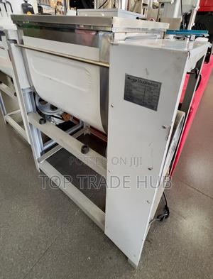 Heavy Duty Milano Electric Dough Maker 25kg 2hp - thumbnail 2