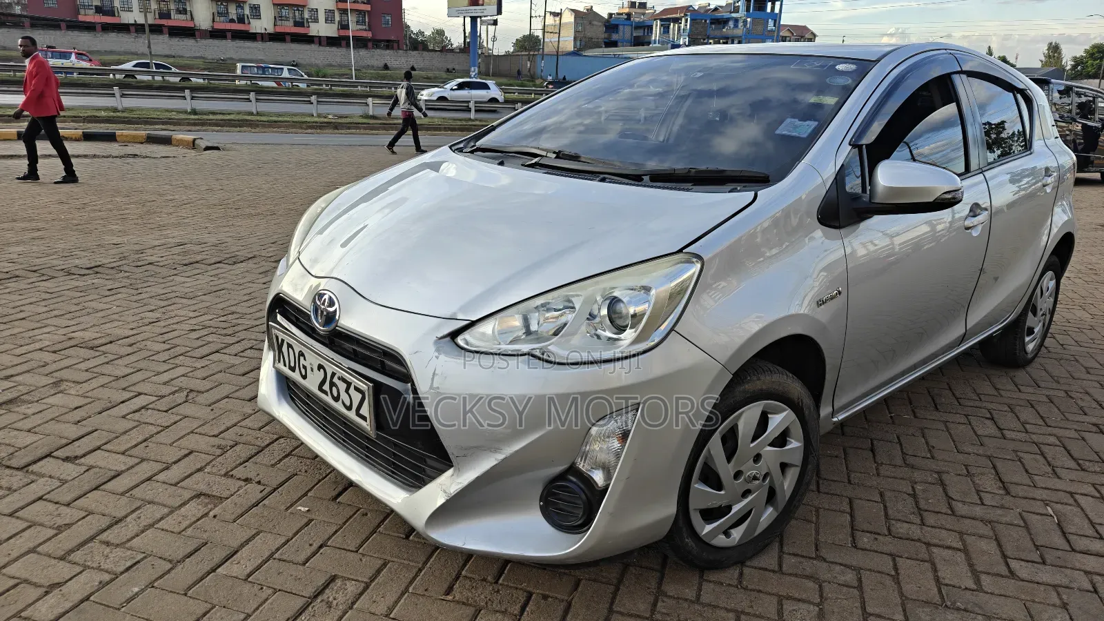 Toyota Aqua 2015 Silver