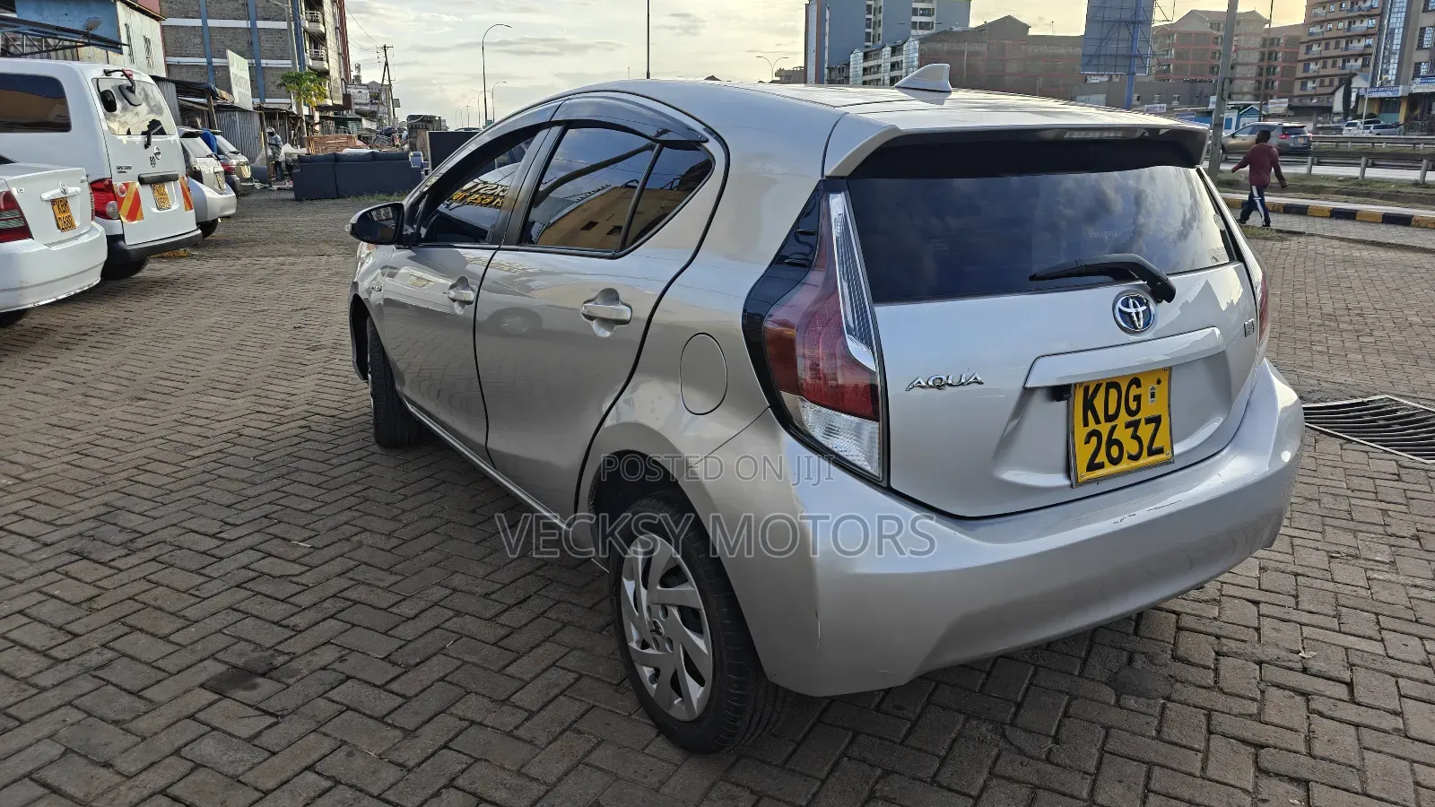 Toyota Aqua 2015 Silver