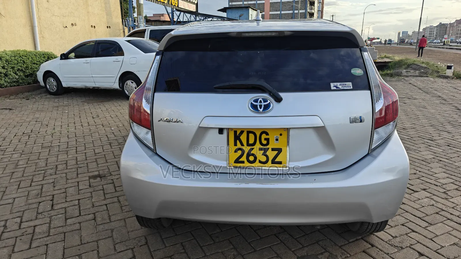 Toyota Aqua 2015 Silver