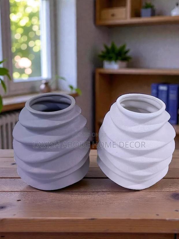 Big Flower Vases Ceramic White, Gray Spiral - thumbnail 2