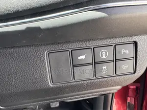 Honda Vezel 2022 Red