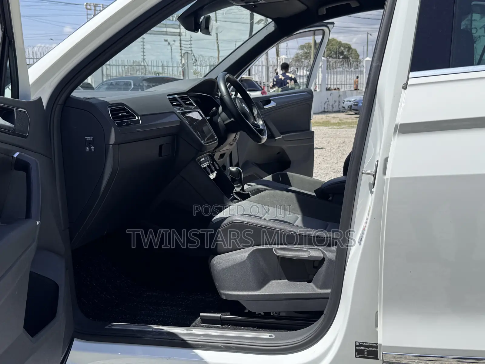 Volkswagen Tiguan 2.0T SEL Premium R-Line AWD 4MOTION 2020 White