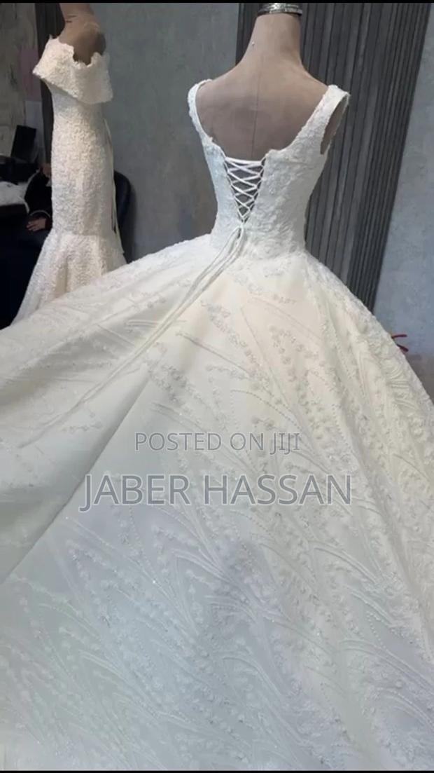 Wedding Dress - thumbnail 3