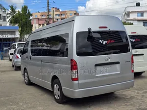 Toyota HiAce 2019 Silver