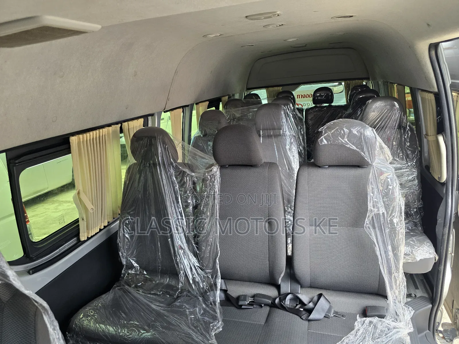 Toyota HiAce 2019 Silver