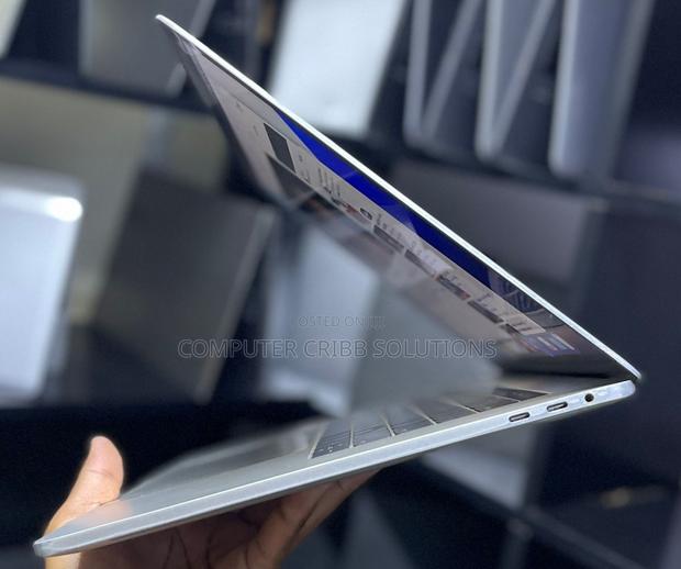 Laptop Apple MacBook Pro 2017 16GB Intel Core I7 SSD 512GB - thumbnail 2