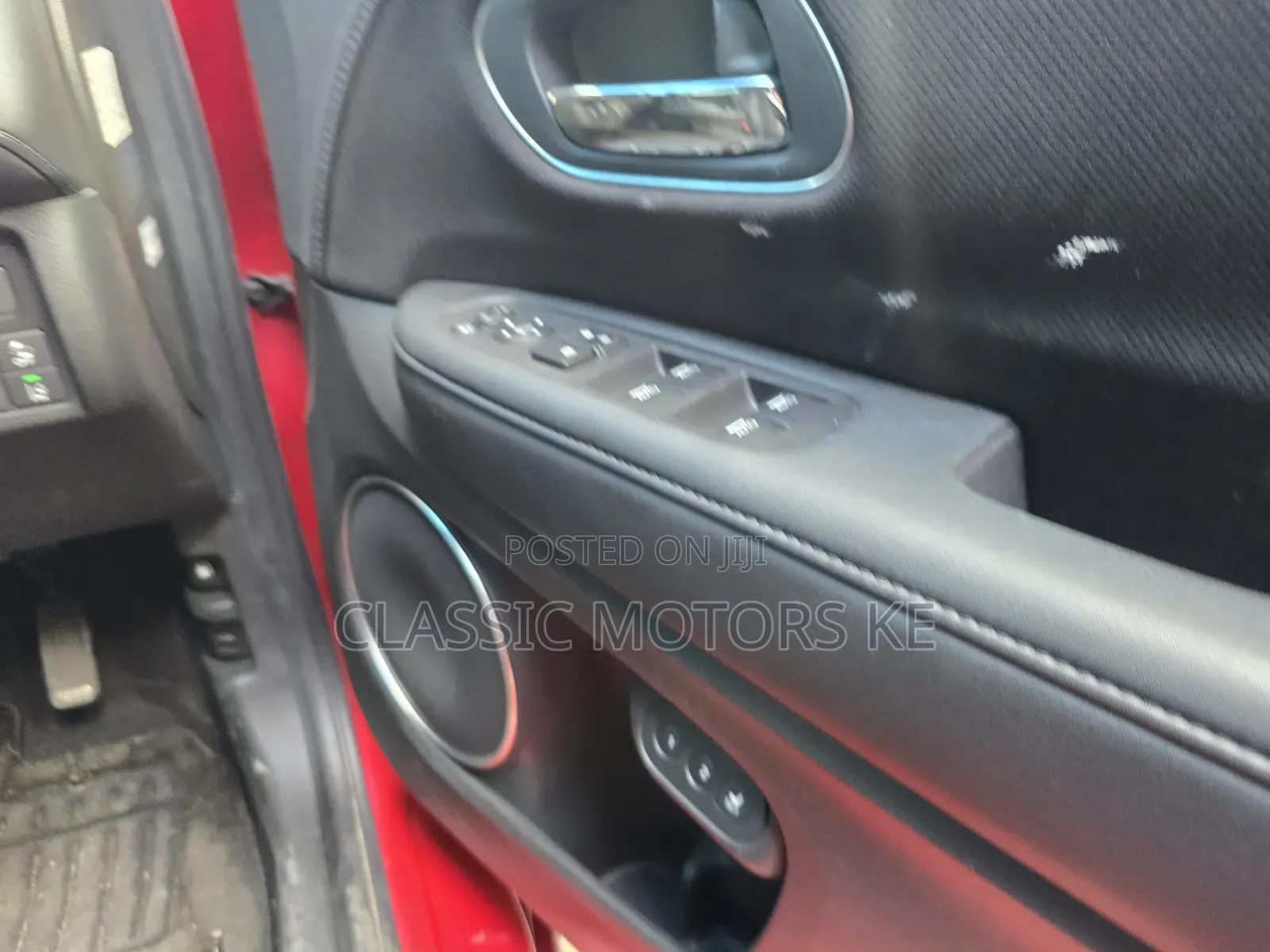 Honda Vezel 1.5 Hybrid 2WD 2019 Red