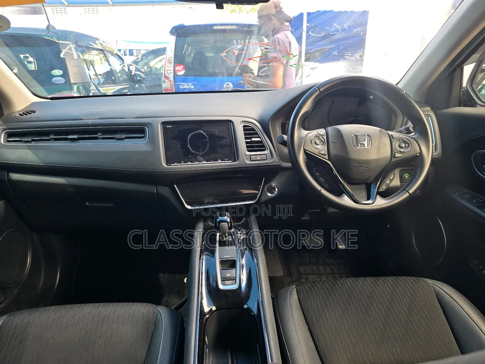 Honda Vezel 1.5 Hybrid 2WD 2019 Red
