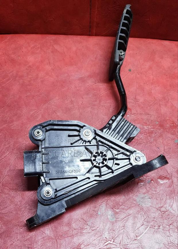 Accelerate Pedal Honda Cr-V - main view