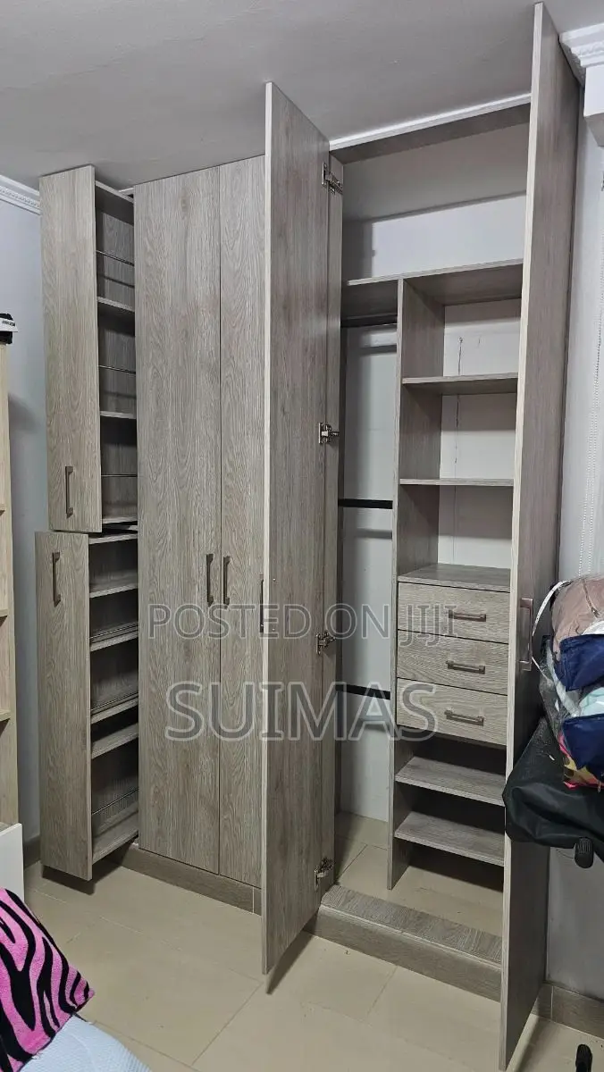 Modern Fitted Wardrobes for Bedrooms