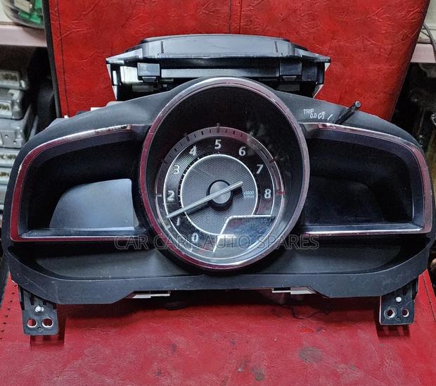 Dash Board Clock Mazda Axela 2013 - main view