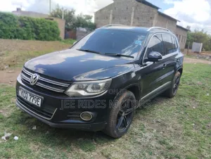 Volkswagen Tiguan S Automatic 2011 Black
