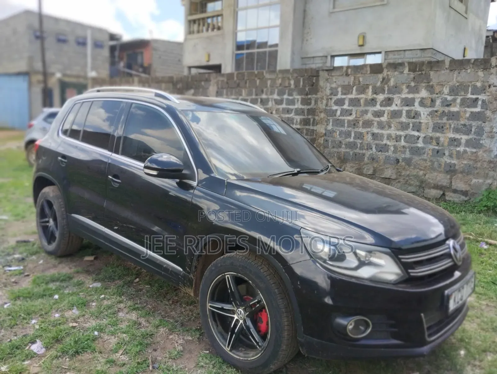 Volkswagen Tiguan S Automatic 2011 Black