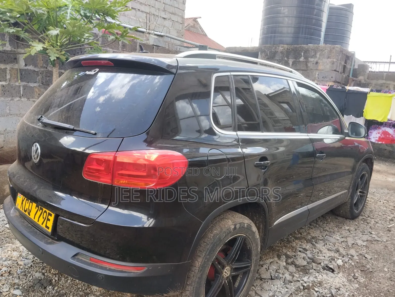 Volkswagen Tiguan S Automatic 2011 Black