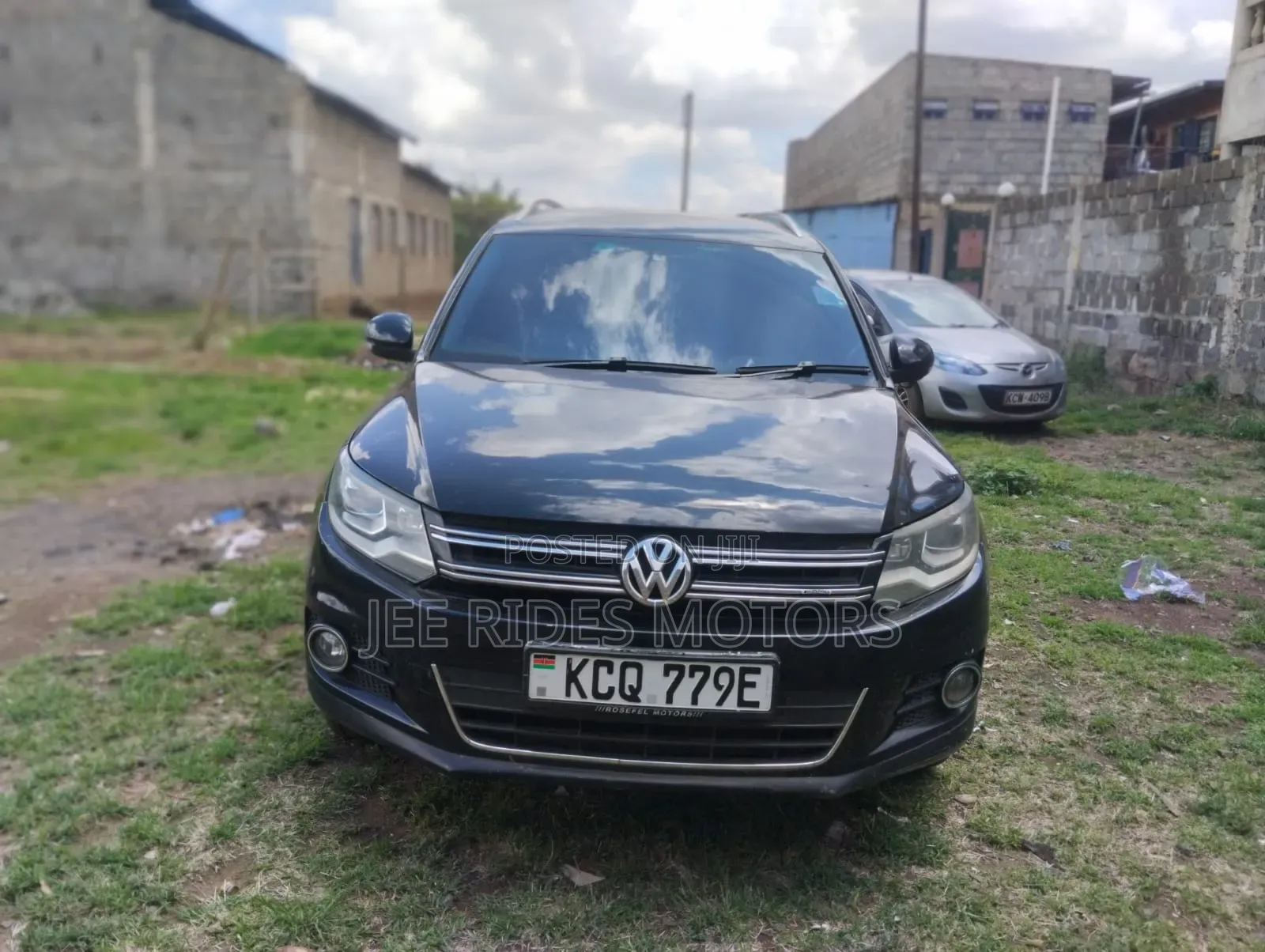 Volkswagen Tiguan S Automatic 2011 Black