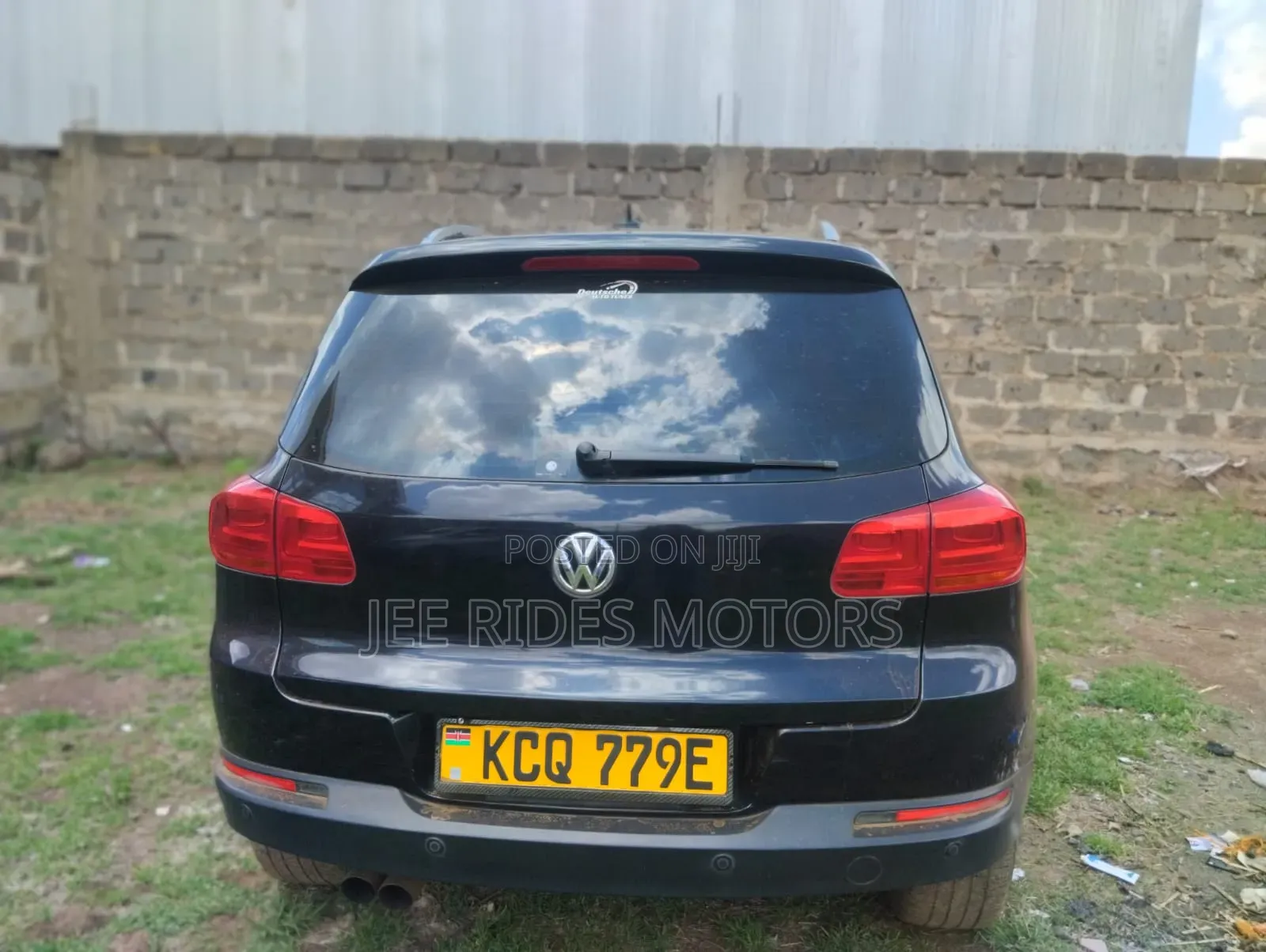 Volkswagen Tiguan S Automatic 2011 Black