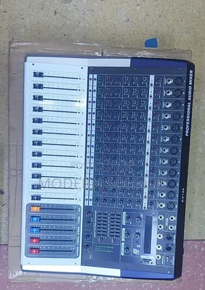 Kva 120 Powered Mixer