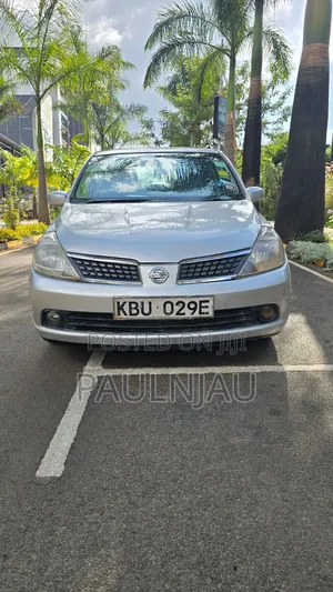Nissan Tiida 2005 Gray