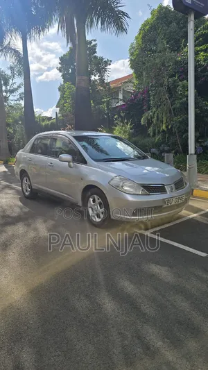 Nissan Tiida 2005 Gray