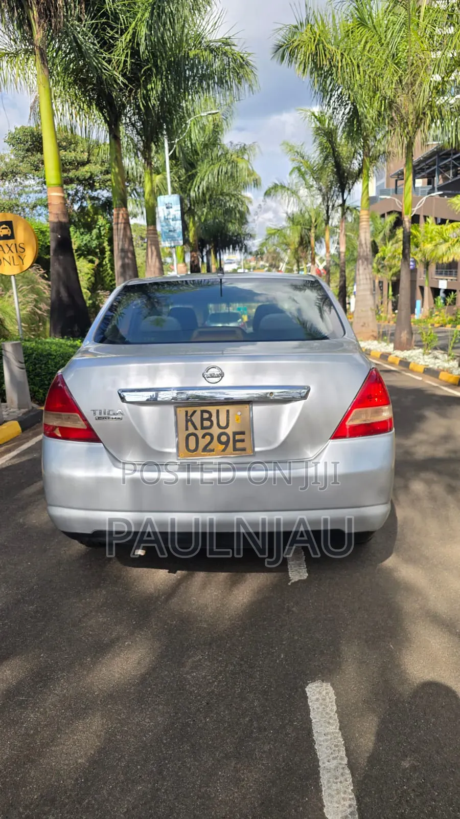 Nissan Tiida 2005 Gray