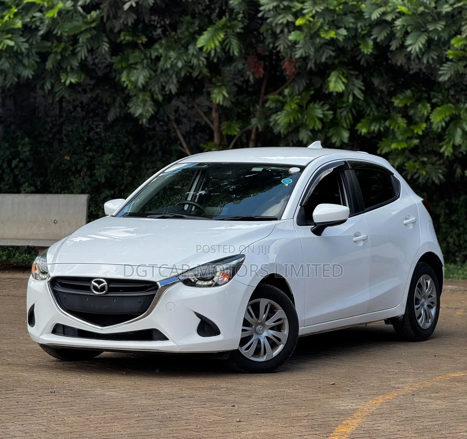 Mazda 2 2019 White