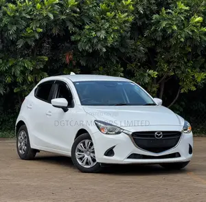 Mazda 2 2019 White
