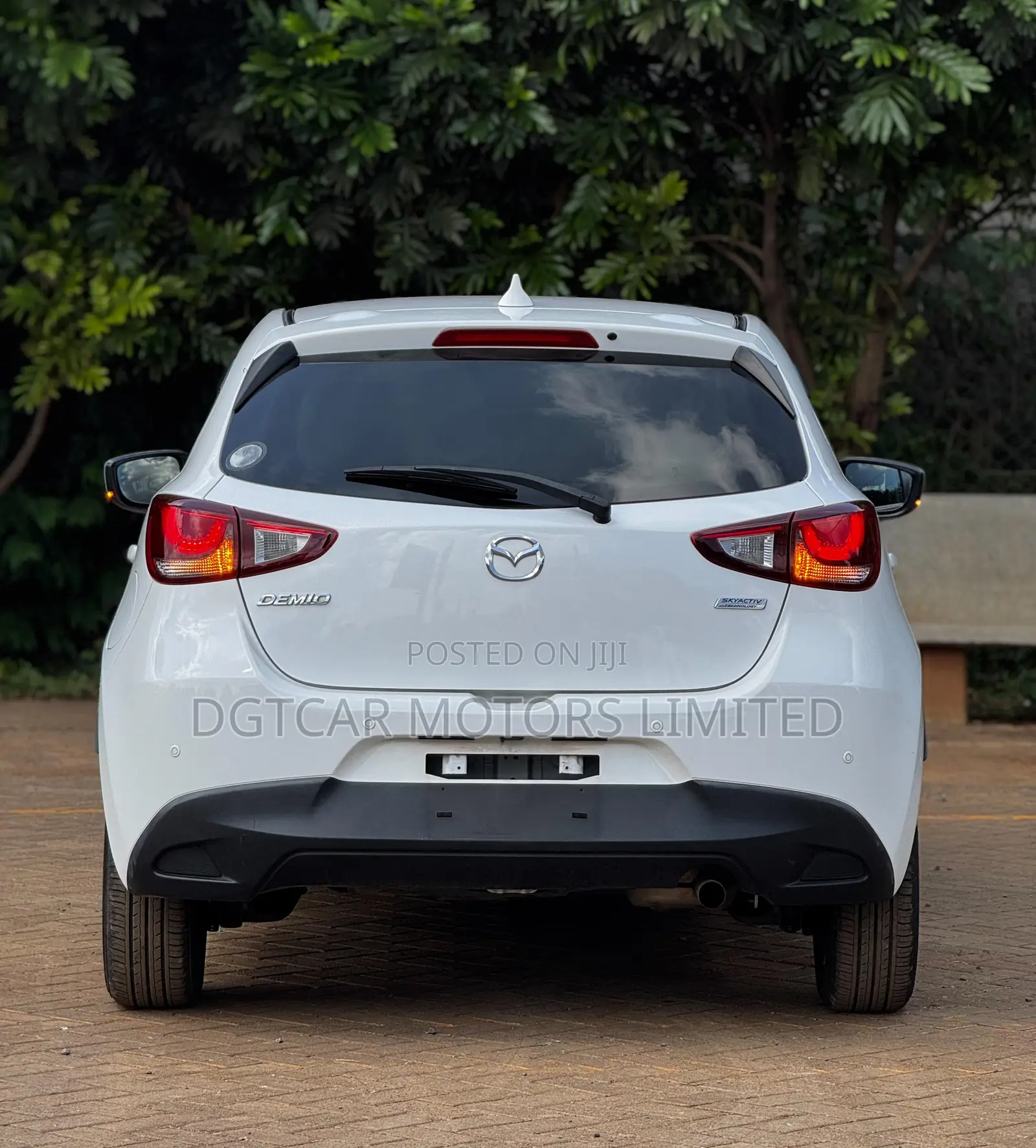 Mazda 2 2019 White