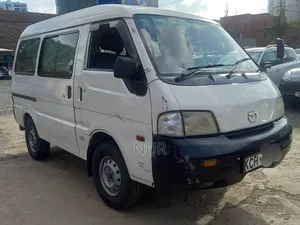 Mazda B-series 2005 White