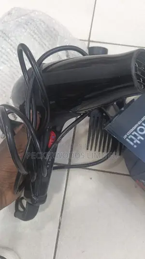 Hairdryer/Blow Dryer