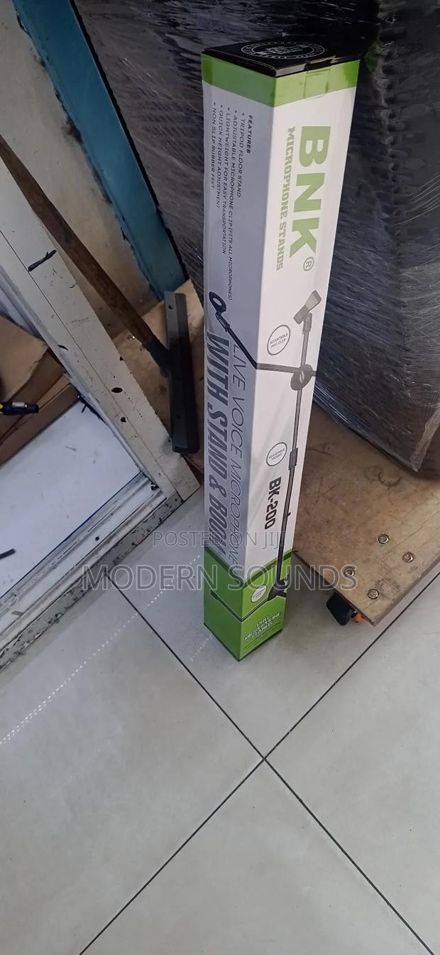 BNK Tripod Microphone Stand - main view