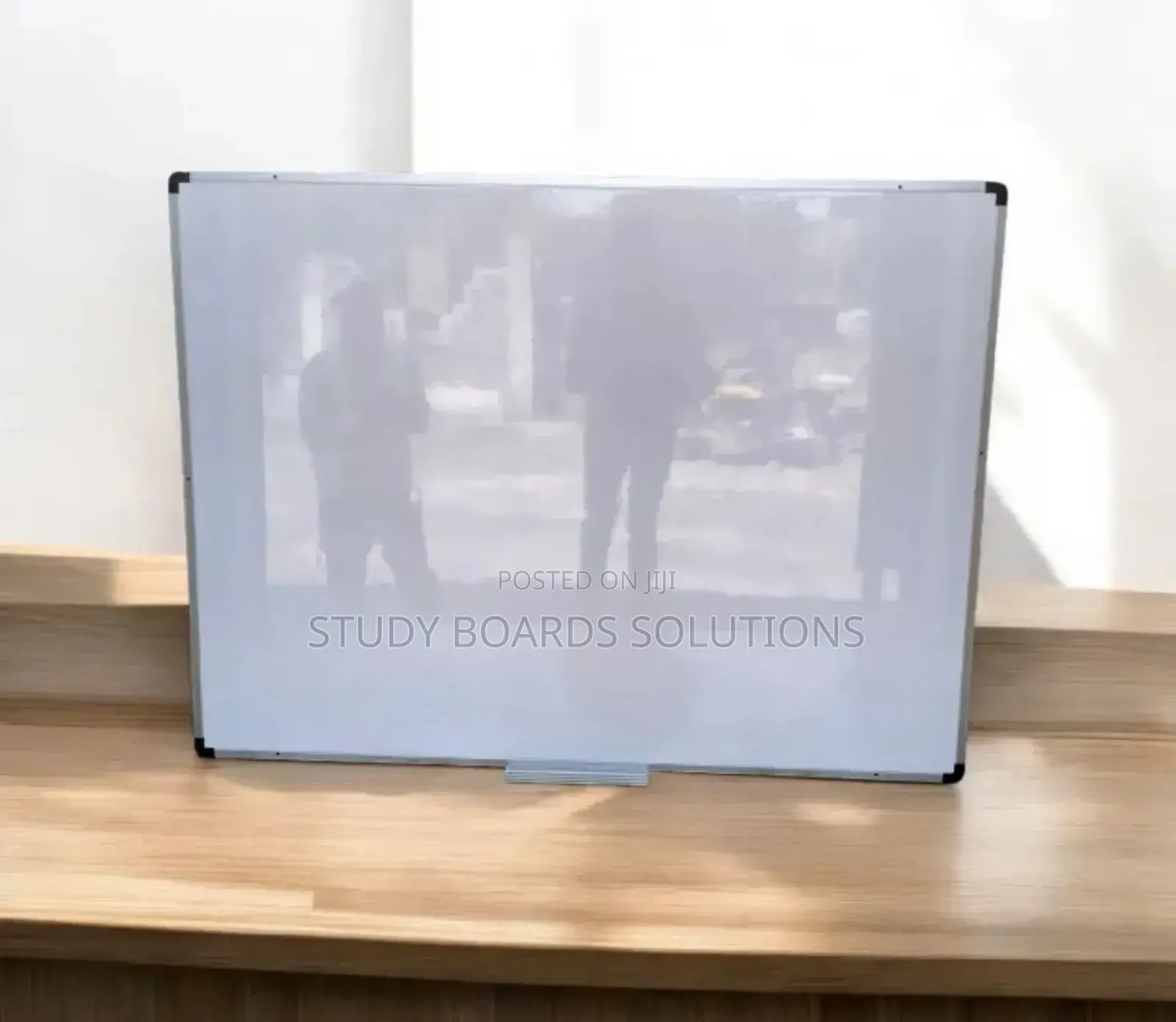 4ftx3ft Magnetic Whiteboard With Hangers (120cmx90cm)