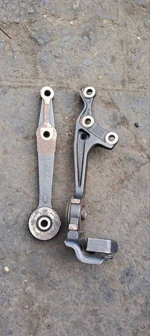 Land Cruiser Prado J150 Differential Arms. Pop