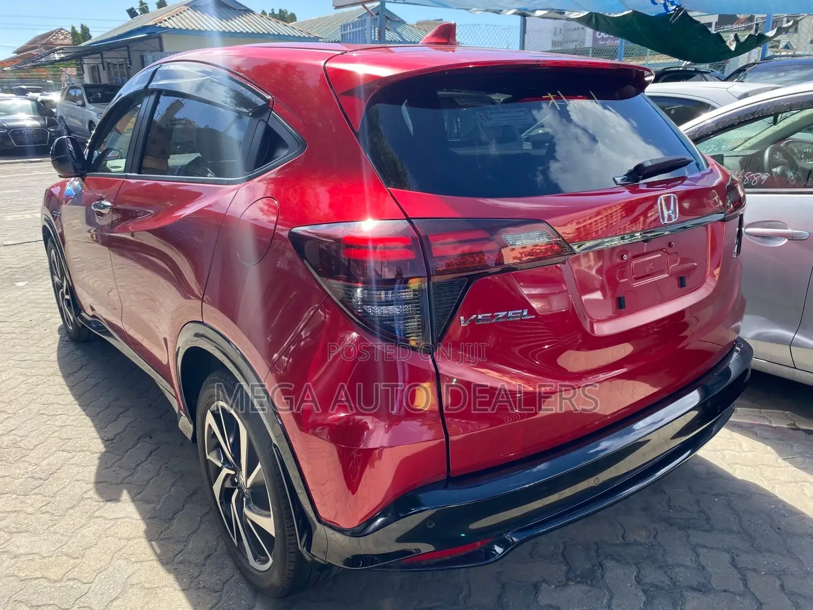 Honda Vezel 2018 Red