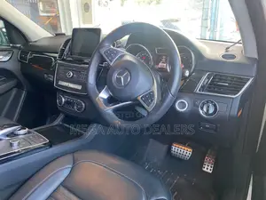 Mercedes-Benz GLE-Class GLE 350d 4MATIC 2018 White
