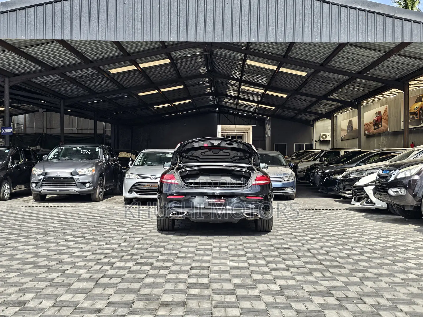 Mercedes-Benz C180 2017 Black