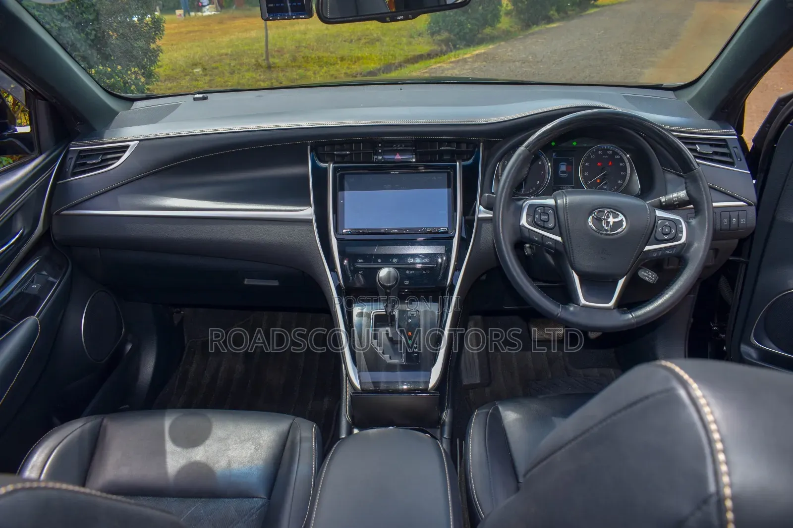 Toyota Harrier 2018 Black