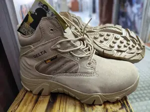 Low Cut Delta Boots, Desert Boots