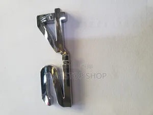 2.4 Chrome Badge