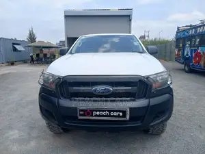 Ford Ranger Lariar 4x4 SuperCad 6ft. 2019 White
