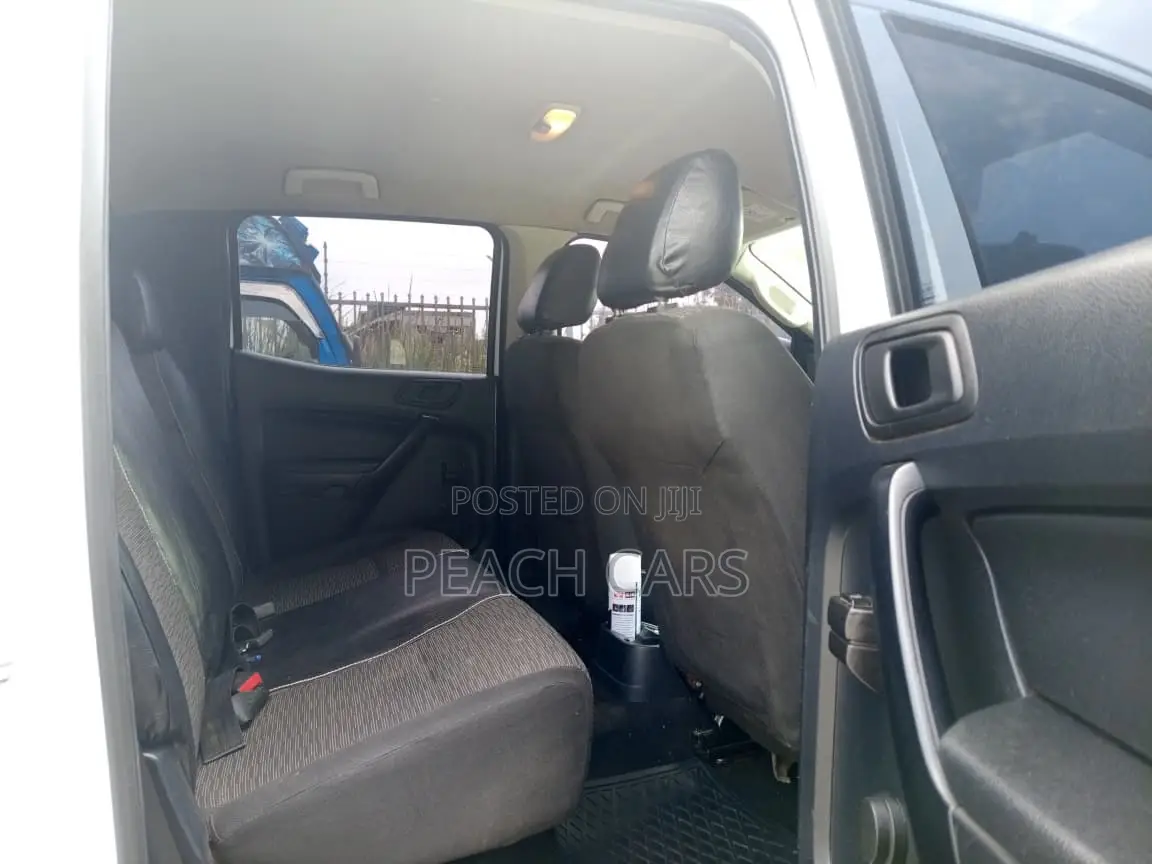 Ford Ranger Lariar 4x4 SuperCad 6ft. 2019 White