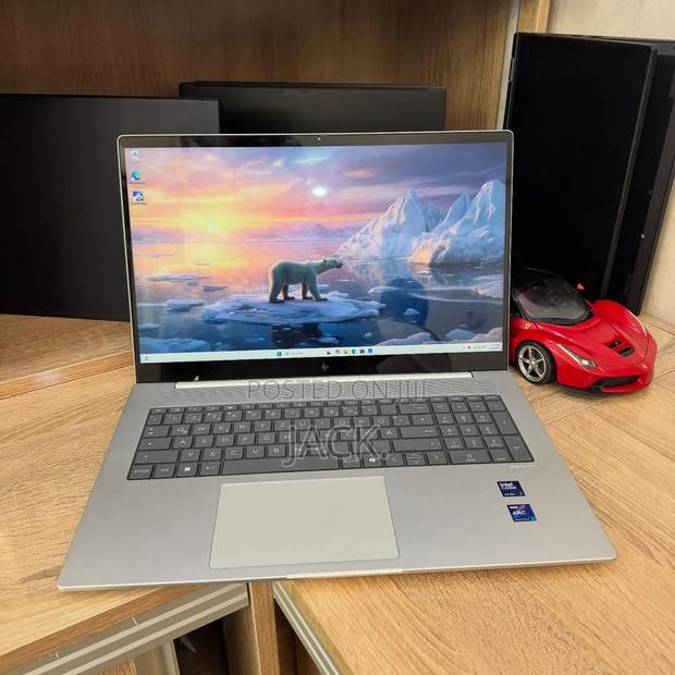 Laptop HP Envy 15 16GB Intel Core Ultra 5 SSD 512GB