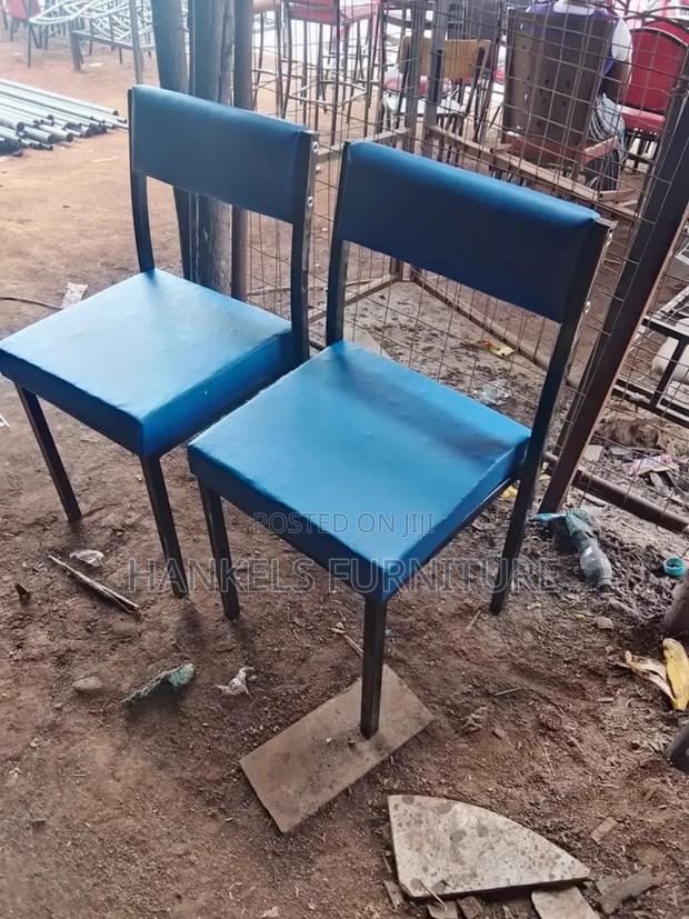 Reliable Office Chair for Staff, Meetings Training - main view