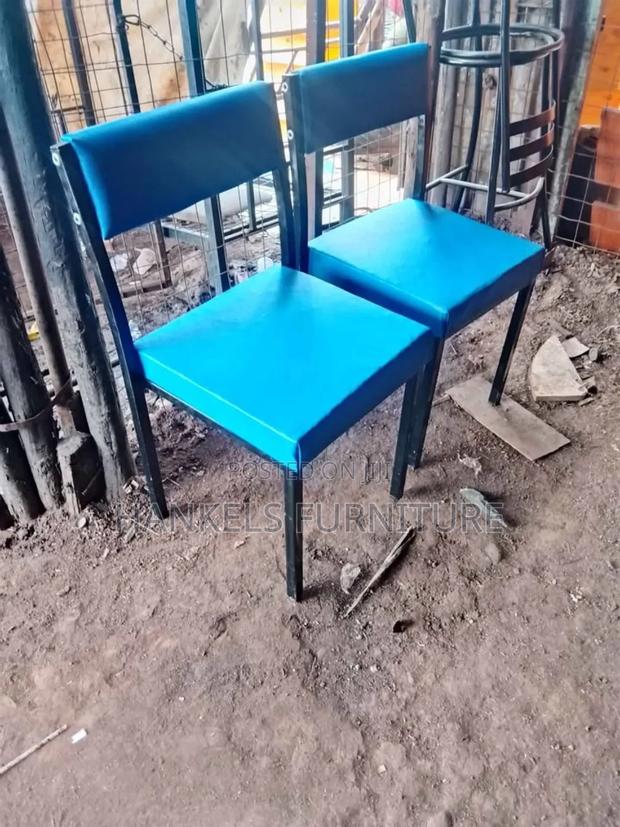 Reliable Office Chair for Staff, Meetings Training - thumbnail 4