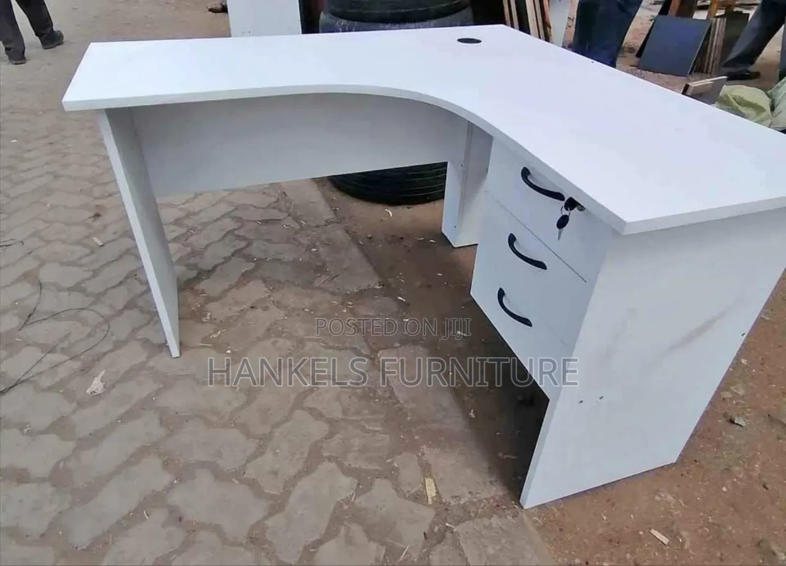 Stylish L-Shape Office Desk – Home Corporate Use