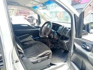Nissan Serena 2008 Silver