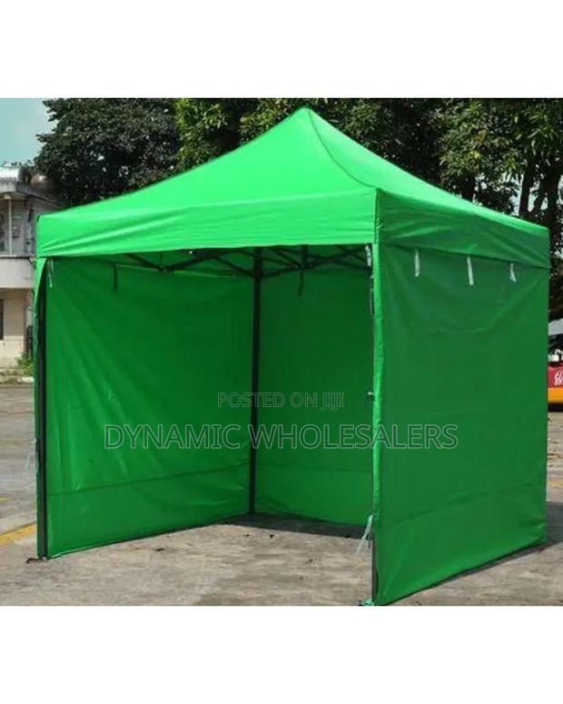 Green Pop-Up Canopy Tent With Sidewalls