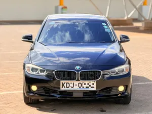 BMW 320i Sedan RWD 2015 Black