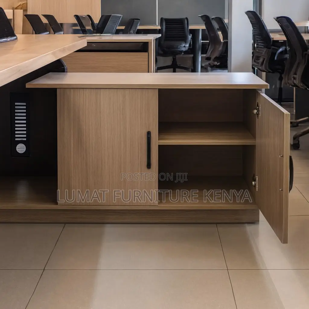 Executive Director’S Office Desk
