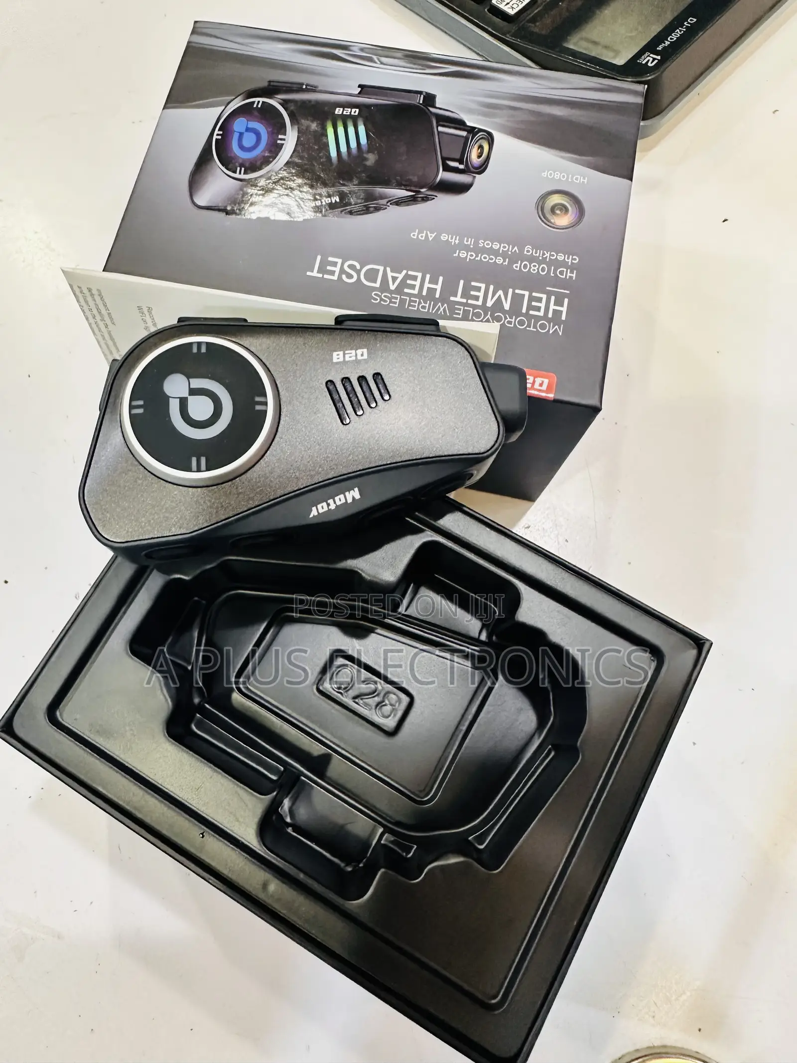 Q28 Motorcycle Wireless Helmet Strong and Stable Bluetooth Connection